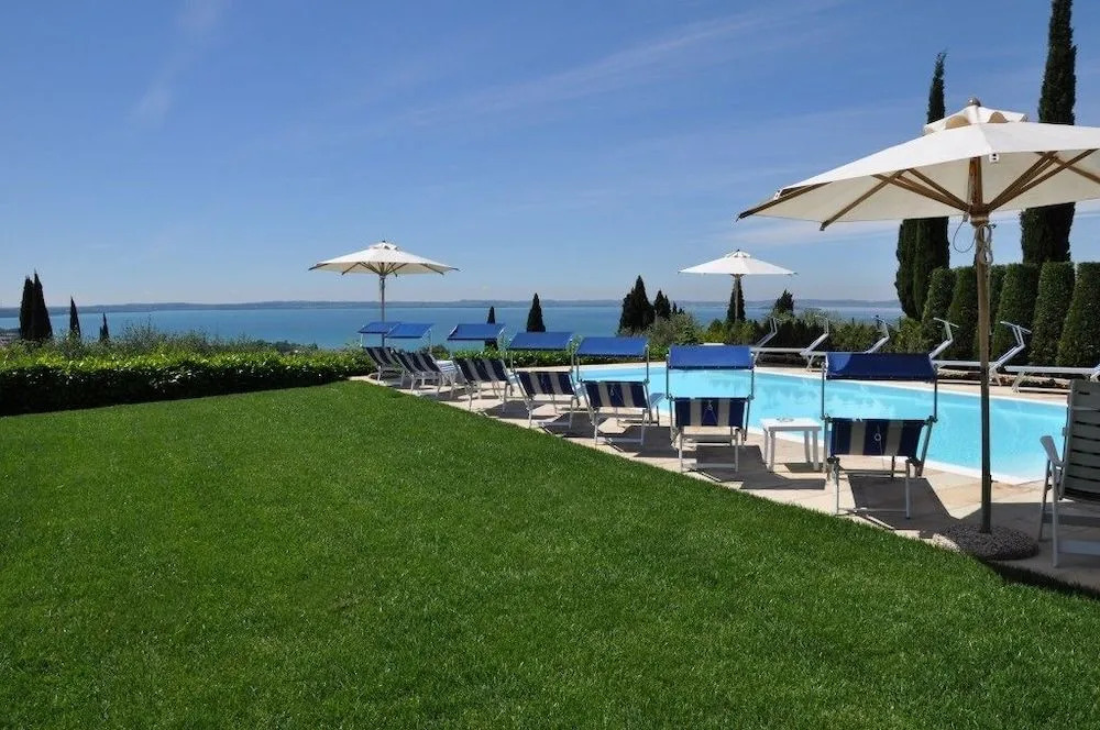 Hotel Valbella