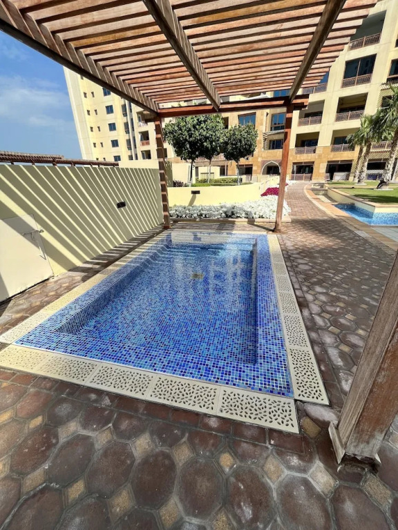 Marina Residence 1004