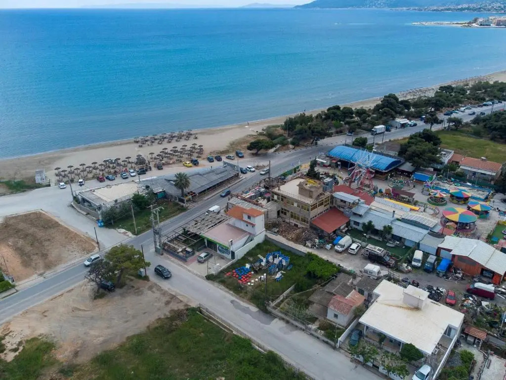House 1 minute away from the beach