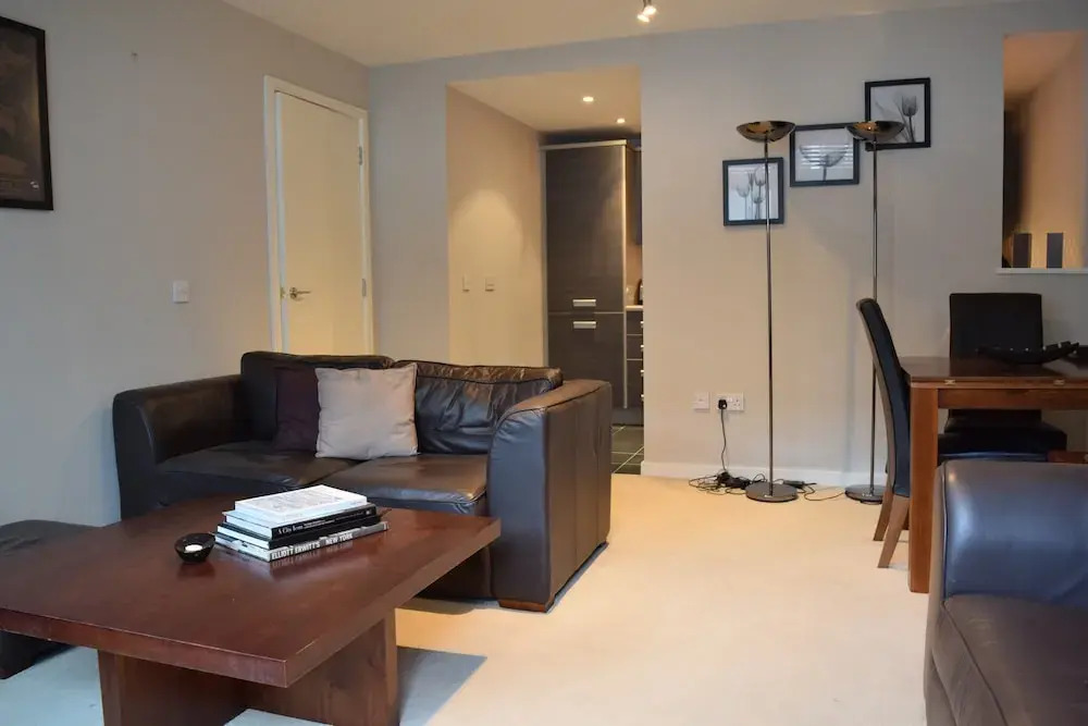 Lovely 2 Bedroom Apartment in Putney