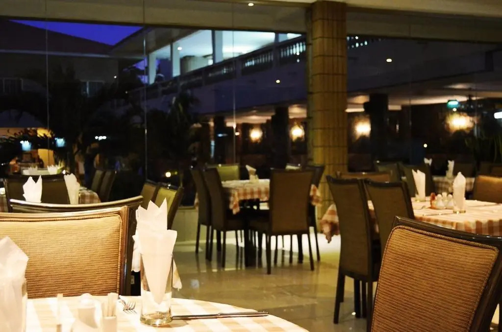 Mensvic Grand Hotel