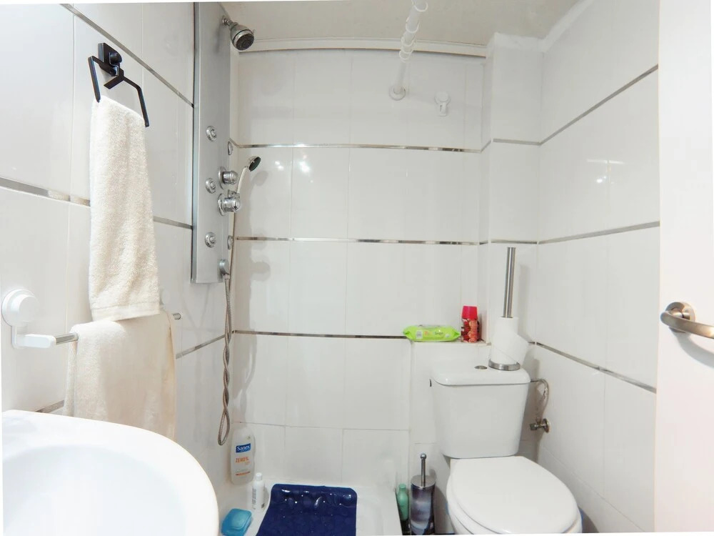Apartamento de 2 Habitaciones con A/C en Puerta del Angel AZ3A