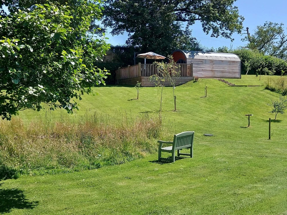 Cilsane Lodges- Teilo With hot tub