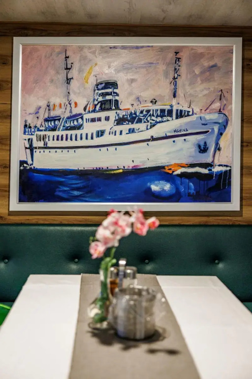 Botel Marina