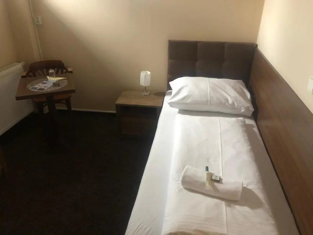 LAGUNA Hotel & Restaurant
