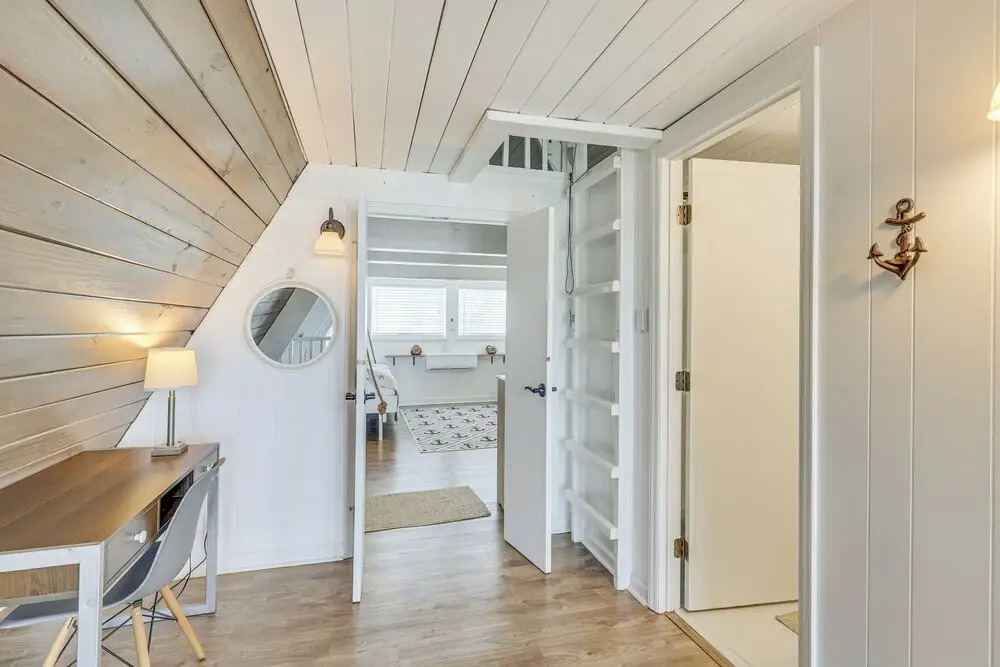 Unique A-frame Beach House: 'the Beacon at Oib'