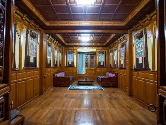 Shangri-La Yunshangyuandan Homestay