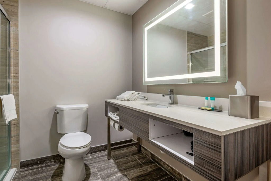 The Waves Hotel, an Ascend Collection Hotel