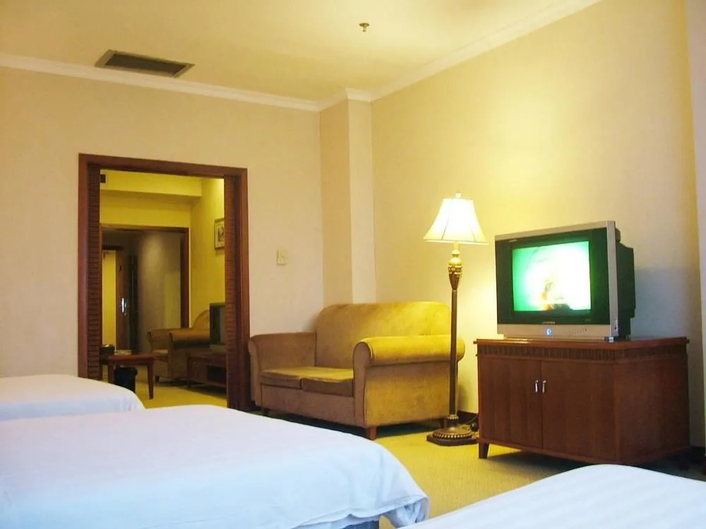 Xinhubin Hotel
