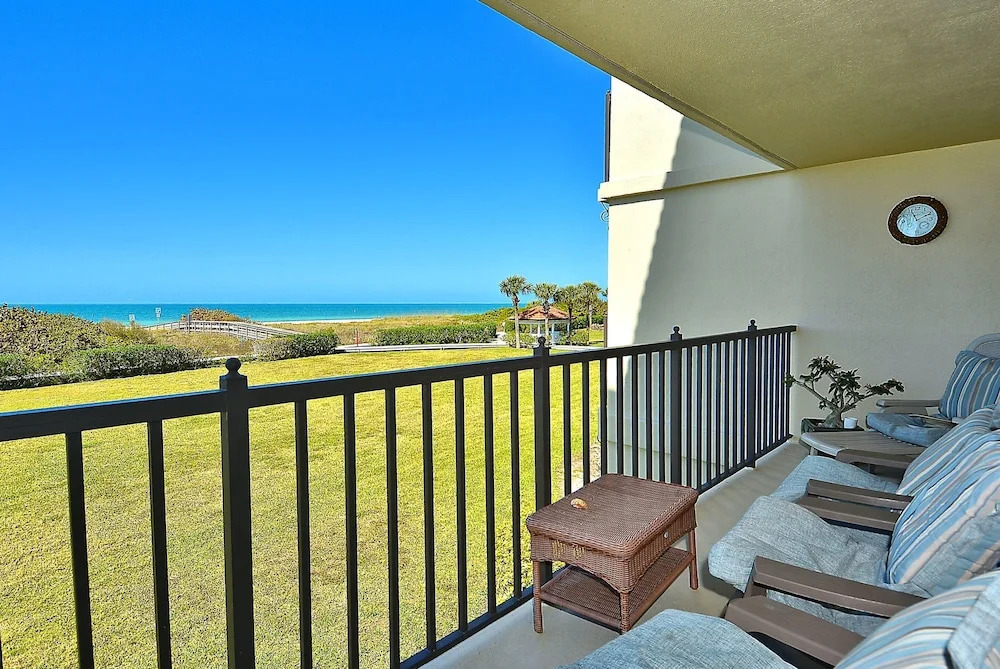 Land's End 201 Building 9 Corner Unit / Beachfront Condo!
