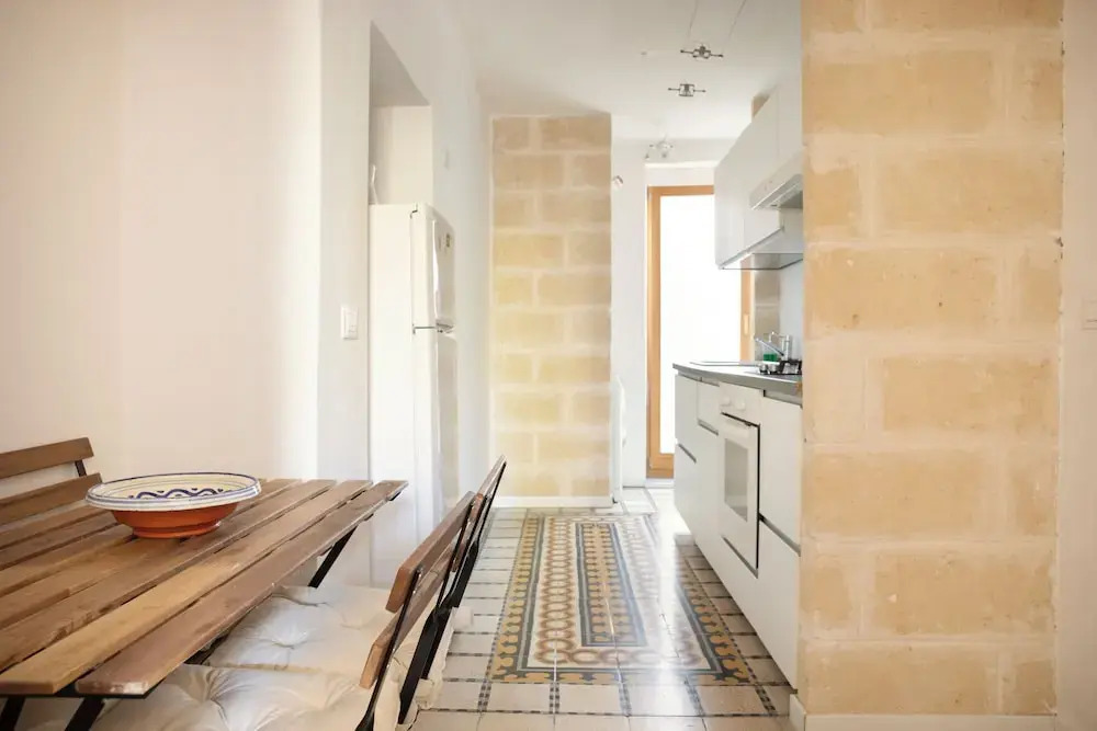 Bari LandLord 71