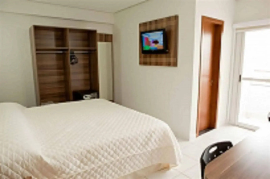 Serras Hotel