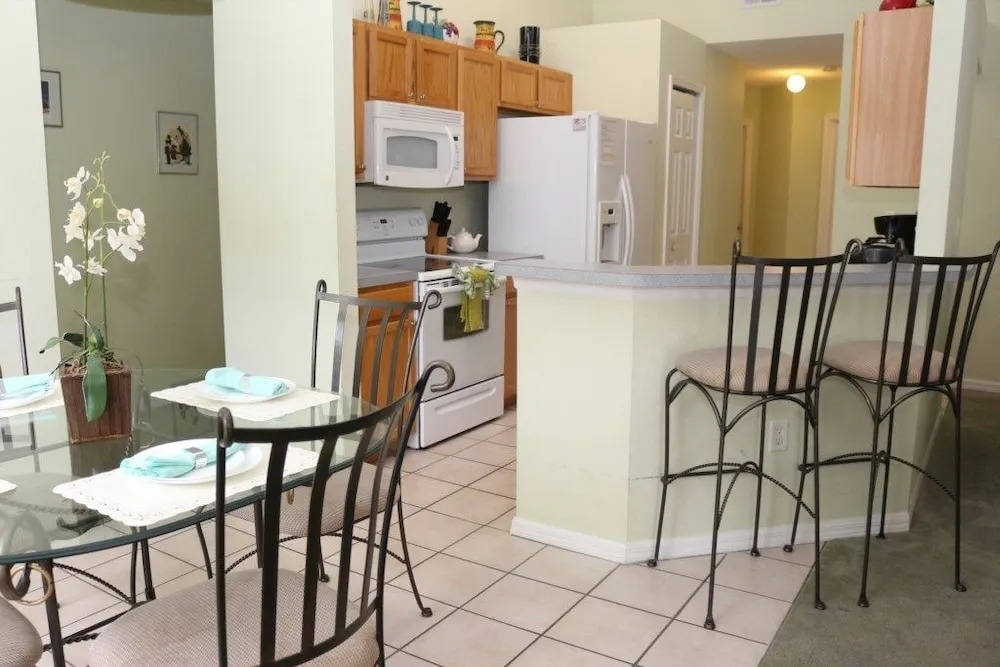 129 Grosvenor Loop,