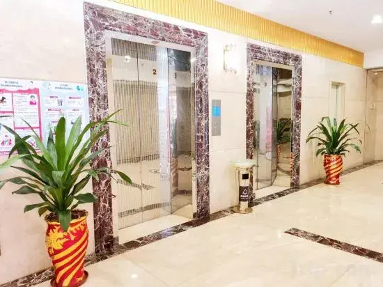 Lihao Business Hotel (Zhongshan Dayong Mahogany Culture Expo City)