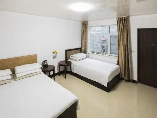 Changbai Dajun Hotel