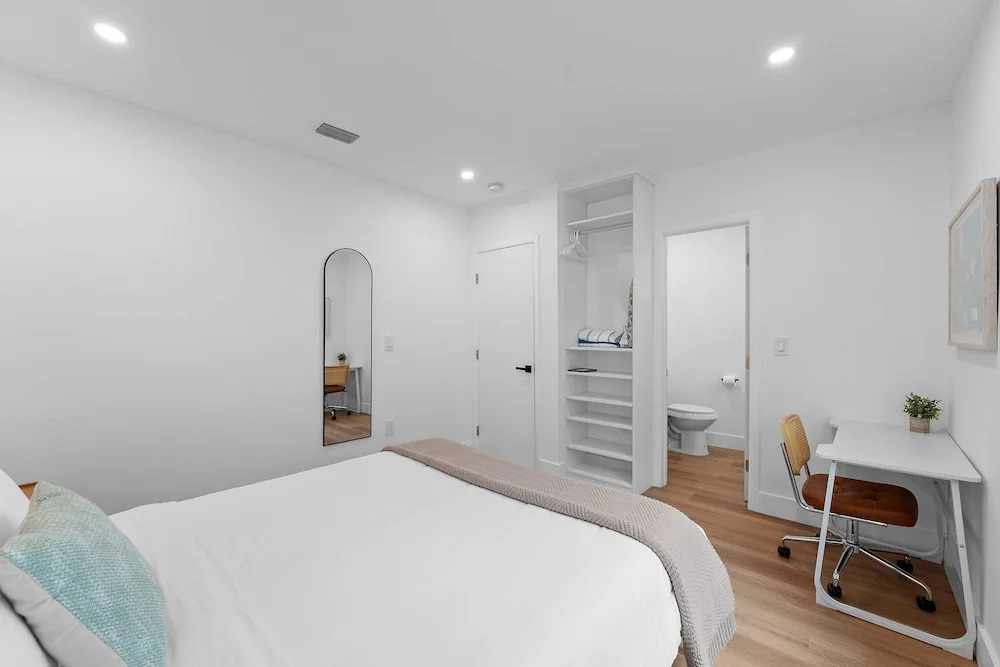 921 Apartment 1 in Fort Lauderdale