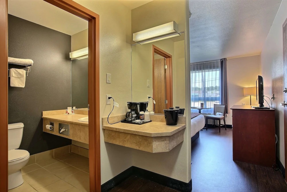 Super 8 by Wyndham Trois-Rivieres
