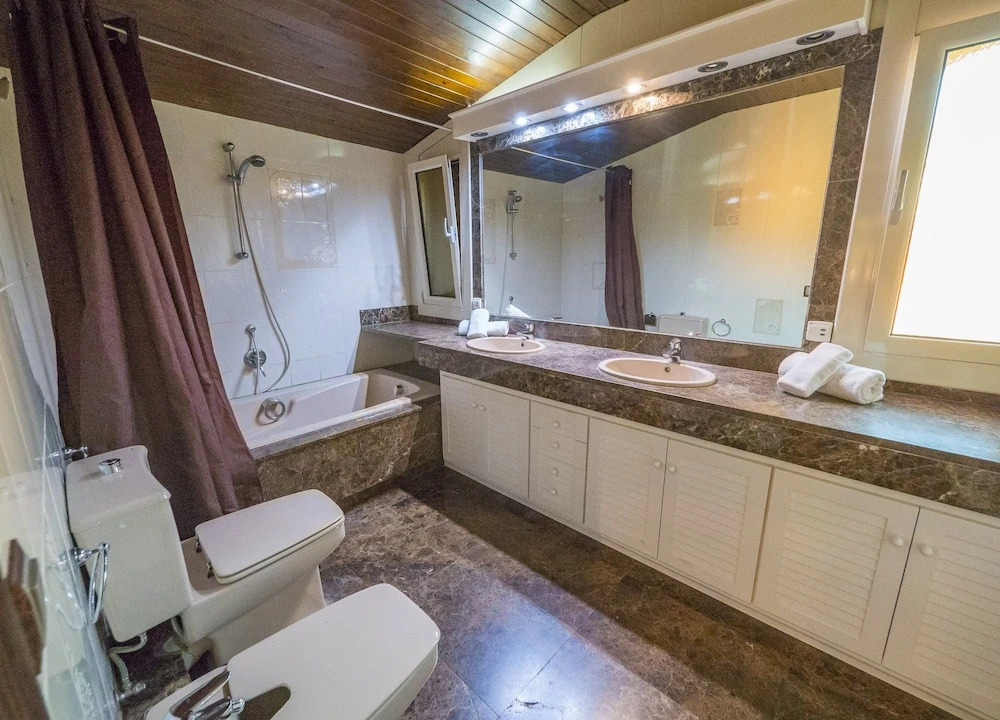 HomeHolidaysRentals Niza - Costa BCN