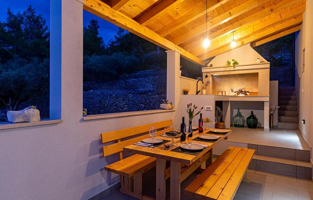 Beach Front Home In Blato