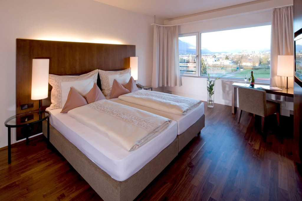 Hotel Penz West