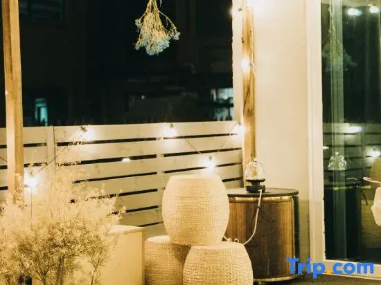 Twilight City Homestay (Jingdezhen North Station)