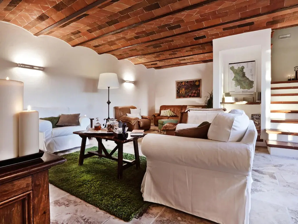 Villa in Chianti With Pool & Tennis Court