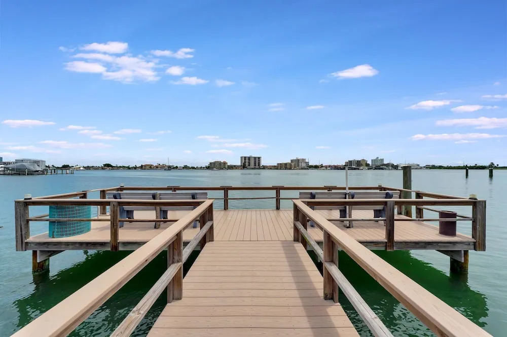 1b1b Resort Condo 2 Blocks to Clearwater Beach