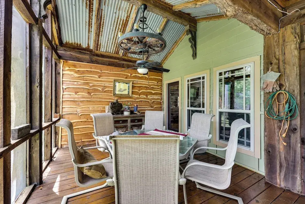 Flag Hole Riverfront Cabin Near Local Attractions