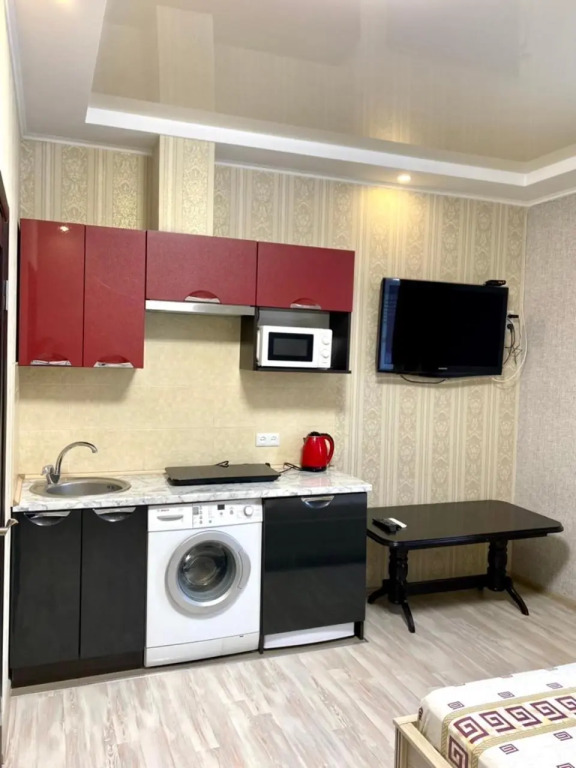 Apartment studio-біля вокзалу-недалеко від центру- наразі є світло