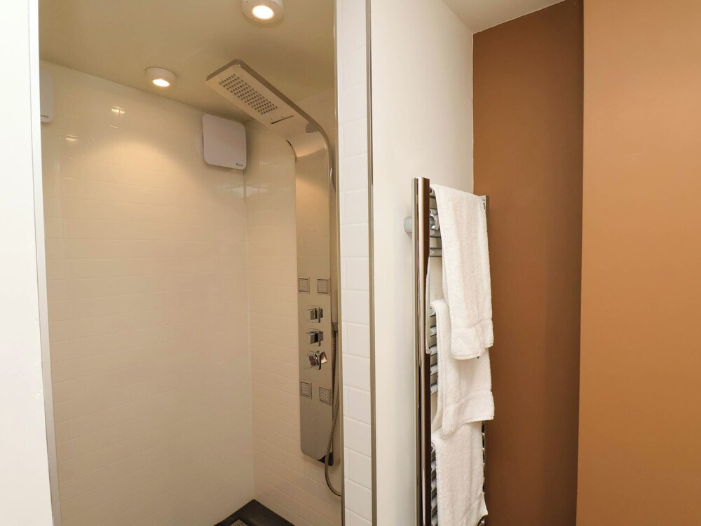 Apartment 3