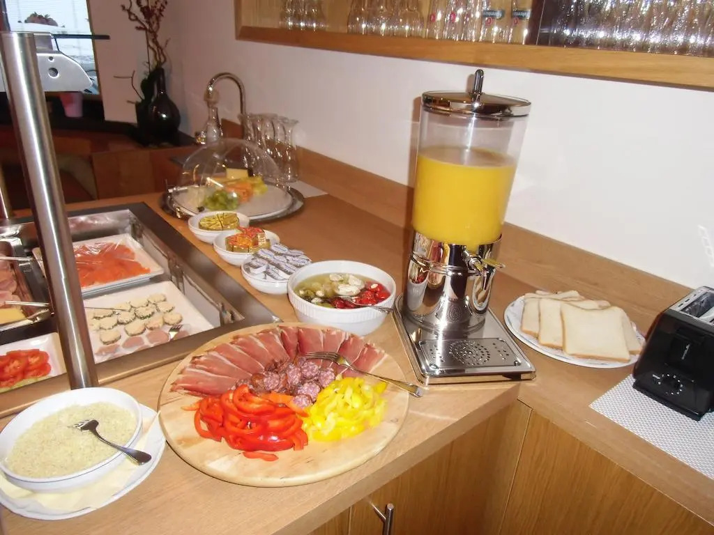 Hotel Garni Maria Theresia - Official Ötztal Summer Card Partner