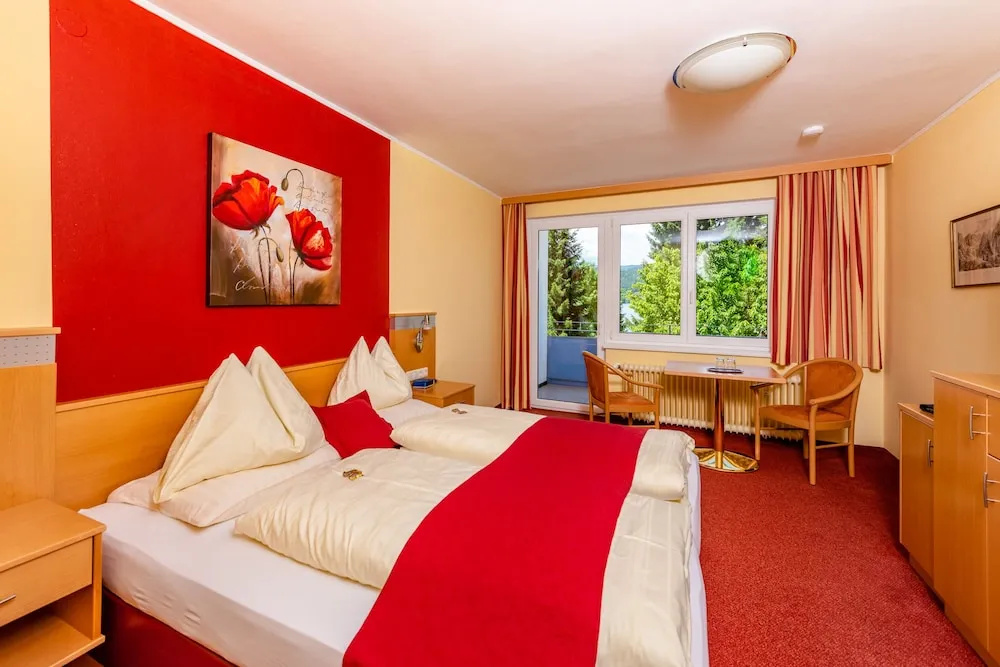 Strandhotel Schabus