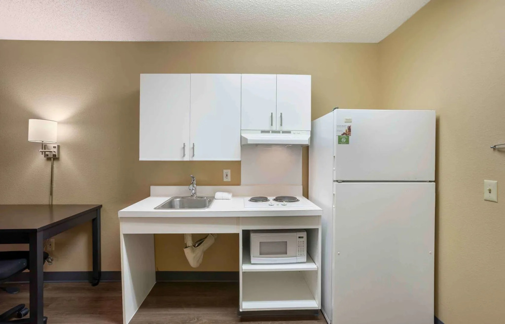 Extended Stay America Select Suites - Springfield - South