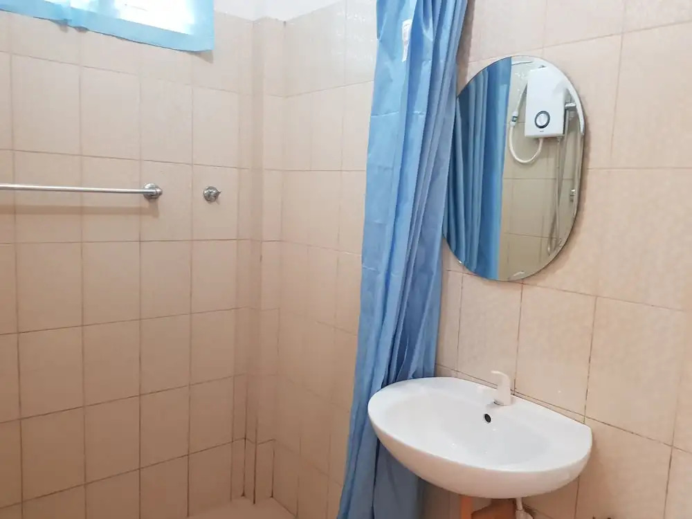 Alona Bamboo House