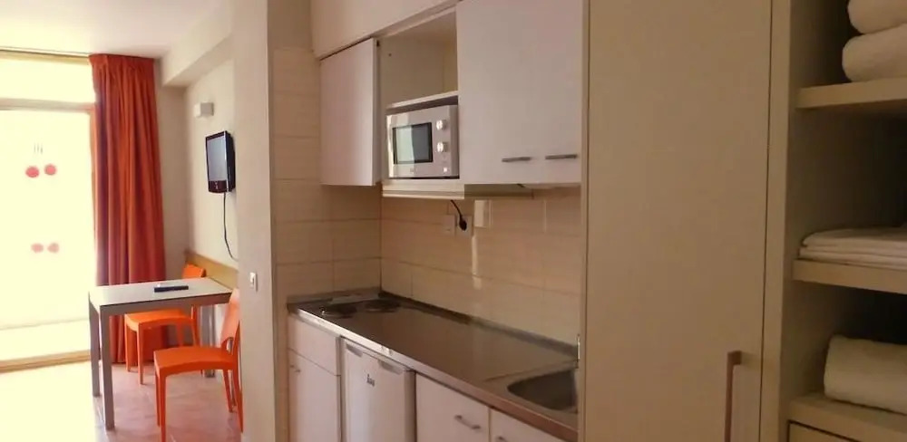 Apartamento familiar cerca de Port Avenuta
