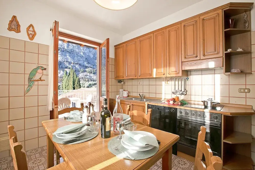 Albatros in Dro With 2 Bedrooms and 1 Bathrooms