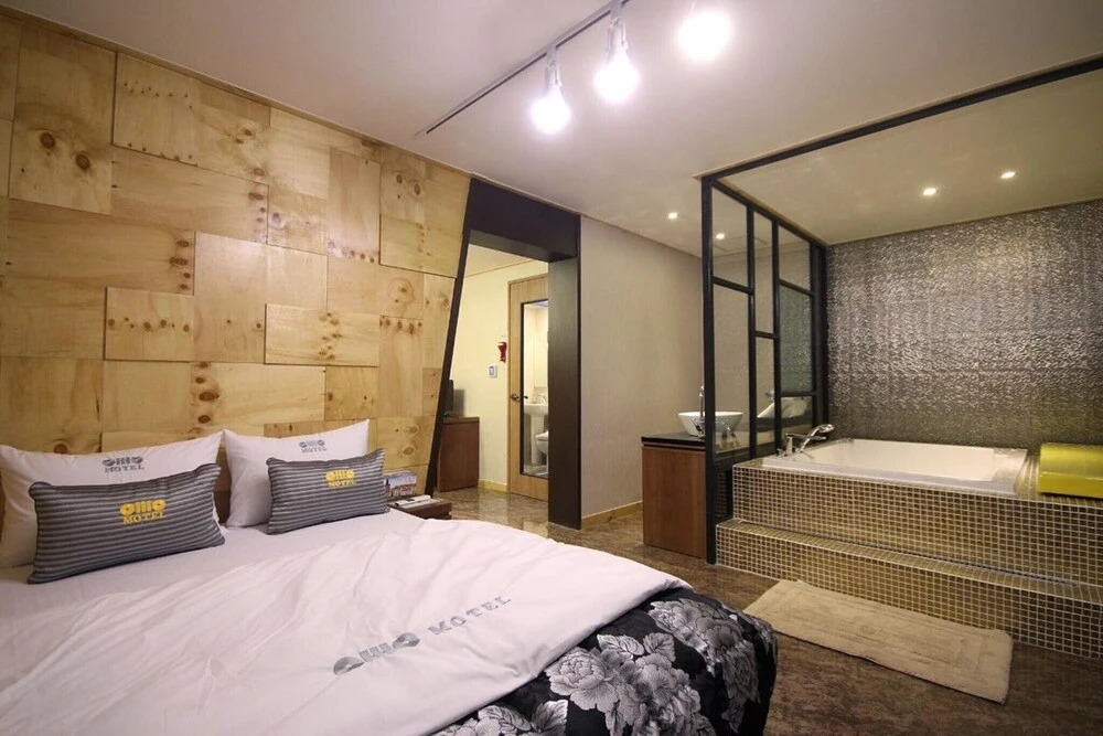 OHHO Hotel