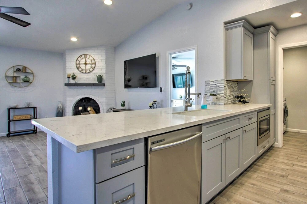 Pet-friendly Scottsdale Oasis w/ Pool & Bbq!