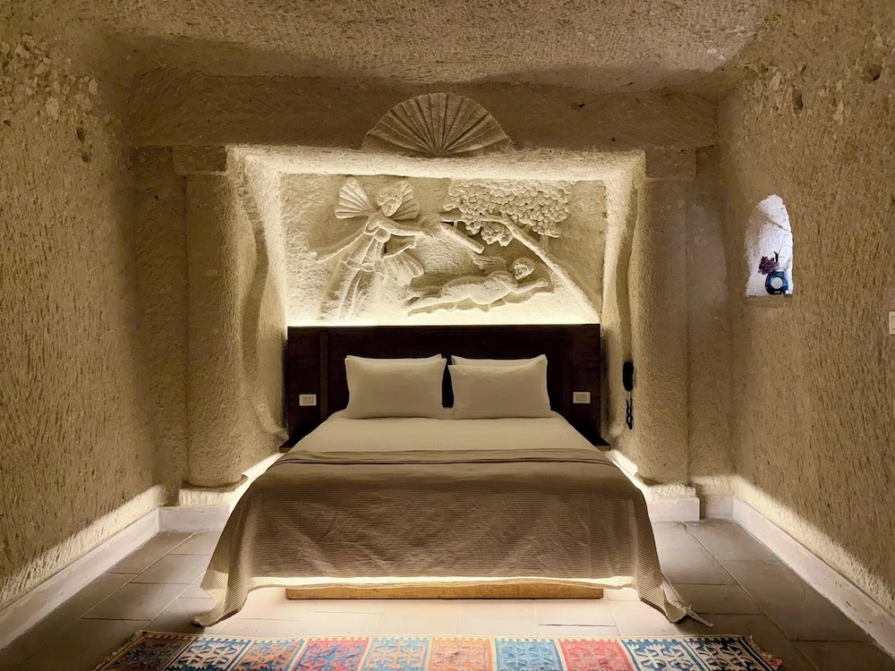 Miras Hotel