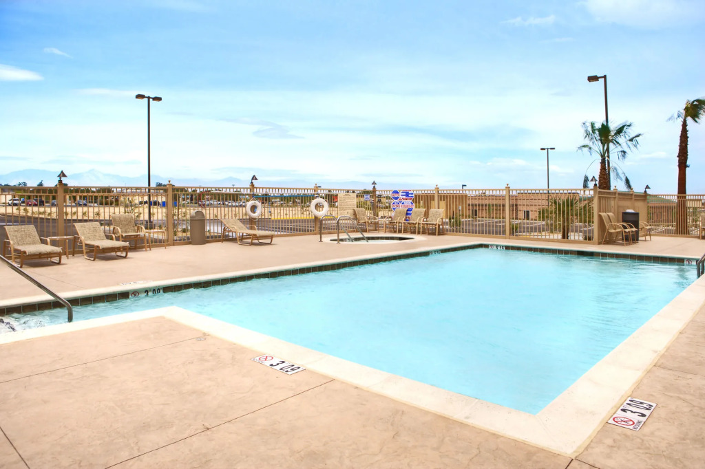Hampton Inn & Suites Ridgecrest