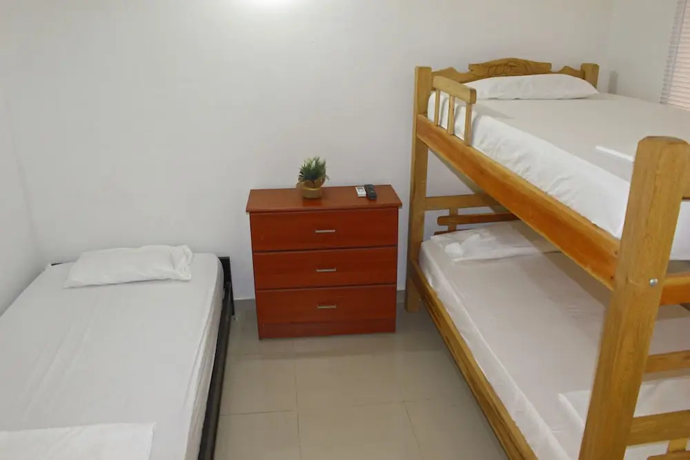 Hostal Kiwi B&B