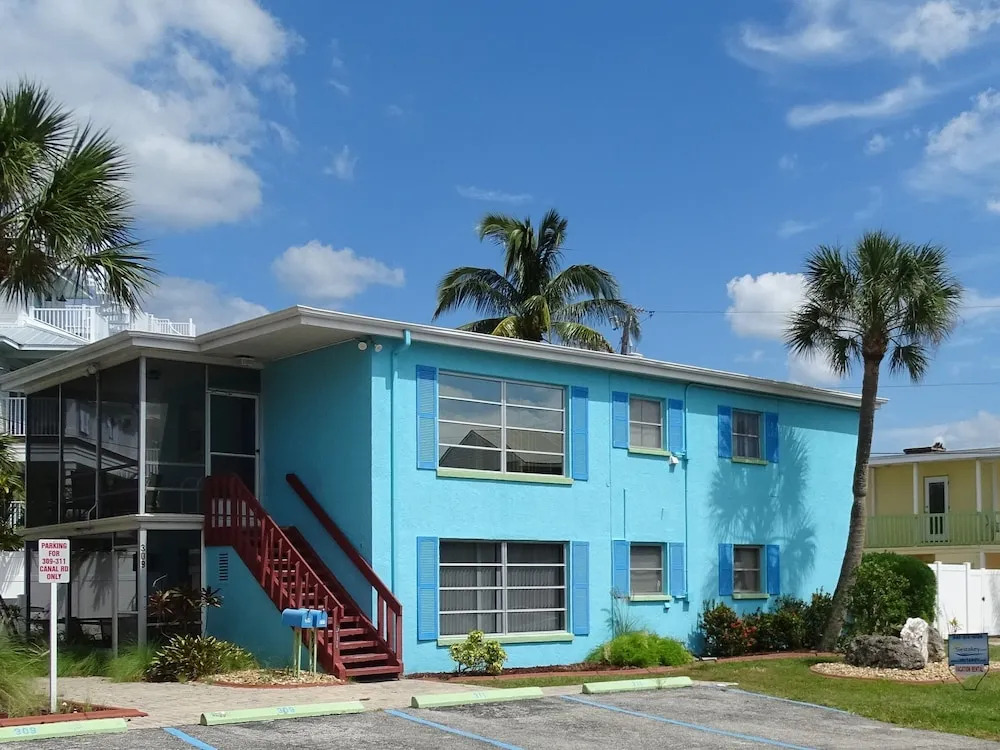 311 Canal - Awesome Village 2 Bedrooms 2 Bathrooms Condo