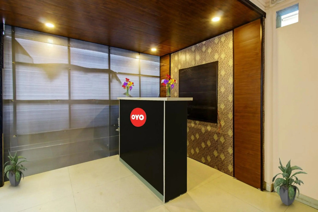 OYO Flagship 70030 Gopika Stay Inn