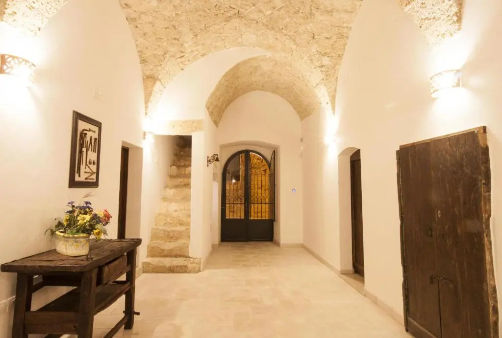 Luxury Courtyard Bilo
