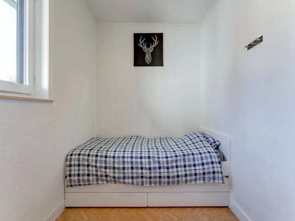 Holiday home in Heuvelland with garden