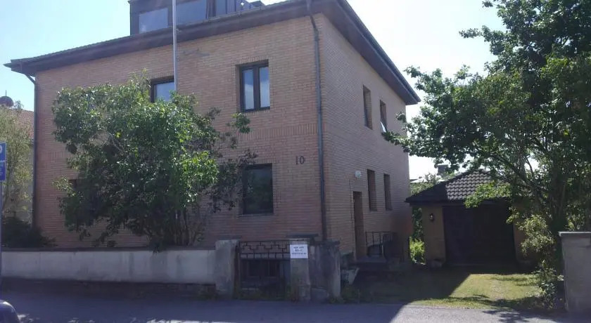 Södra Vägen 10