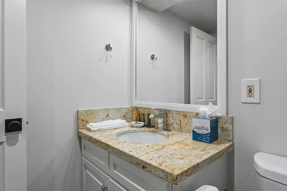 Trail's End Lodge at Deer Valley Resort - Two Bedroom Residence with Den and Spa #103 2 Condo
