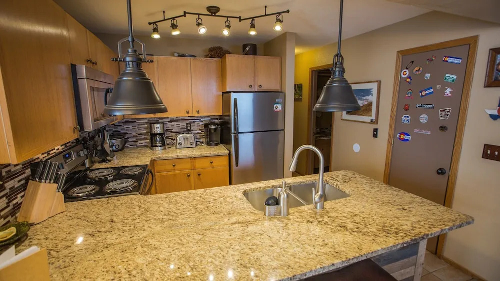Snowblaze Athletic Club -a11 2 Bedroom Condo by RedAwning