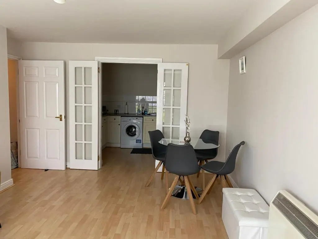 Marie’s Serviced Apartment E, 2bedroom City Stay with River View
