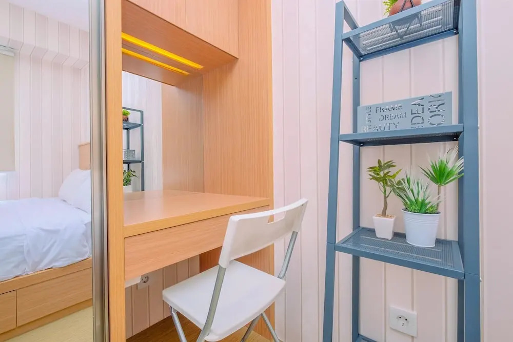 Big And Cozy 1Br Bassura City Apartment Near Mall